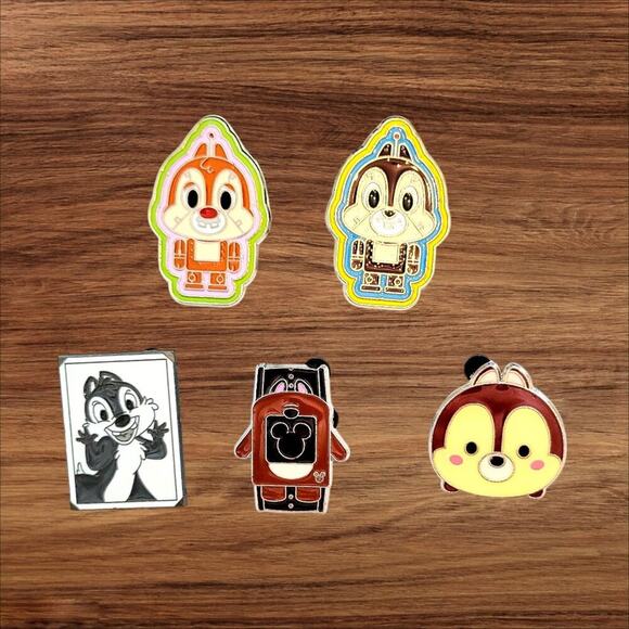 5 Chip and Dale Disney Parks Trading Pins, Plus 2 Bonus Pins - Picture 1 of 2